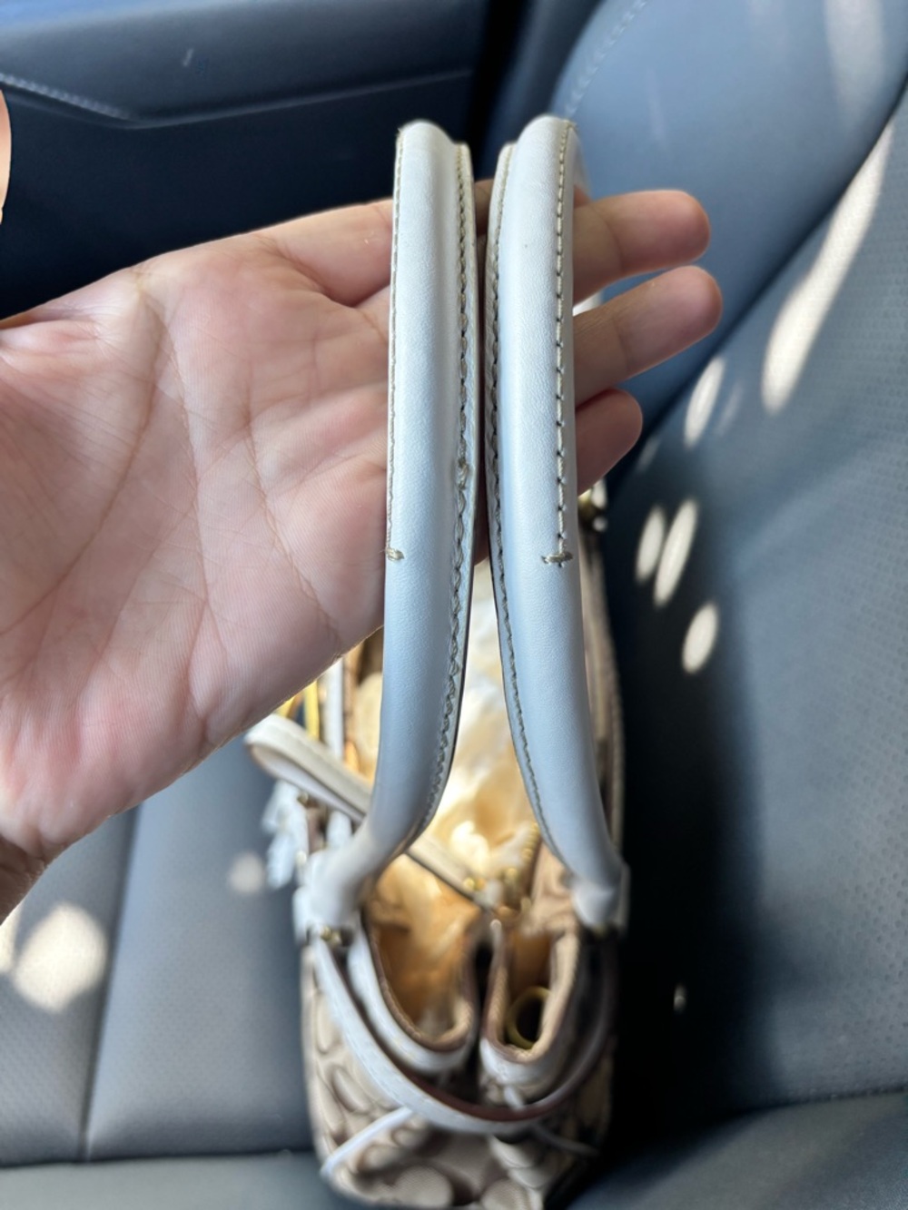 Coach Hamptons Signature Carryall Bag White Leather Trim Gold Hardware - Picture 9 of 13